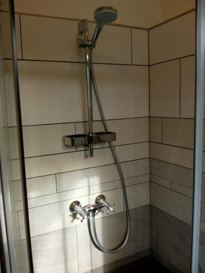 אמסטרדם Aldo, Not For Parties, Not A Hotel, Room With Shared Bathroom, No Kitchen מראה חיצוני תמונה