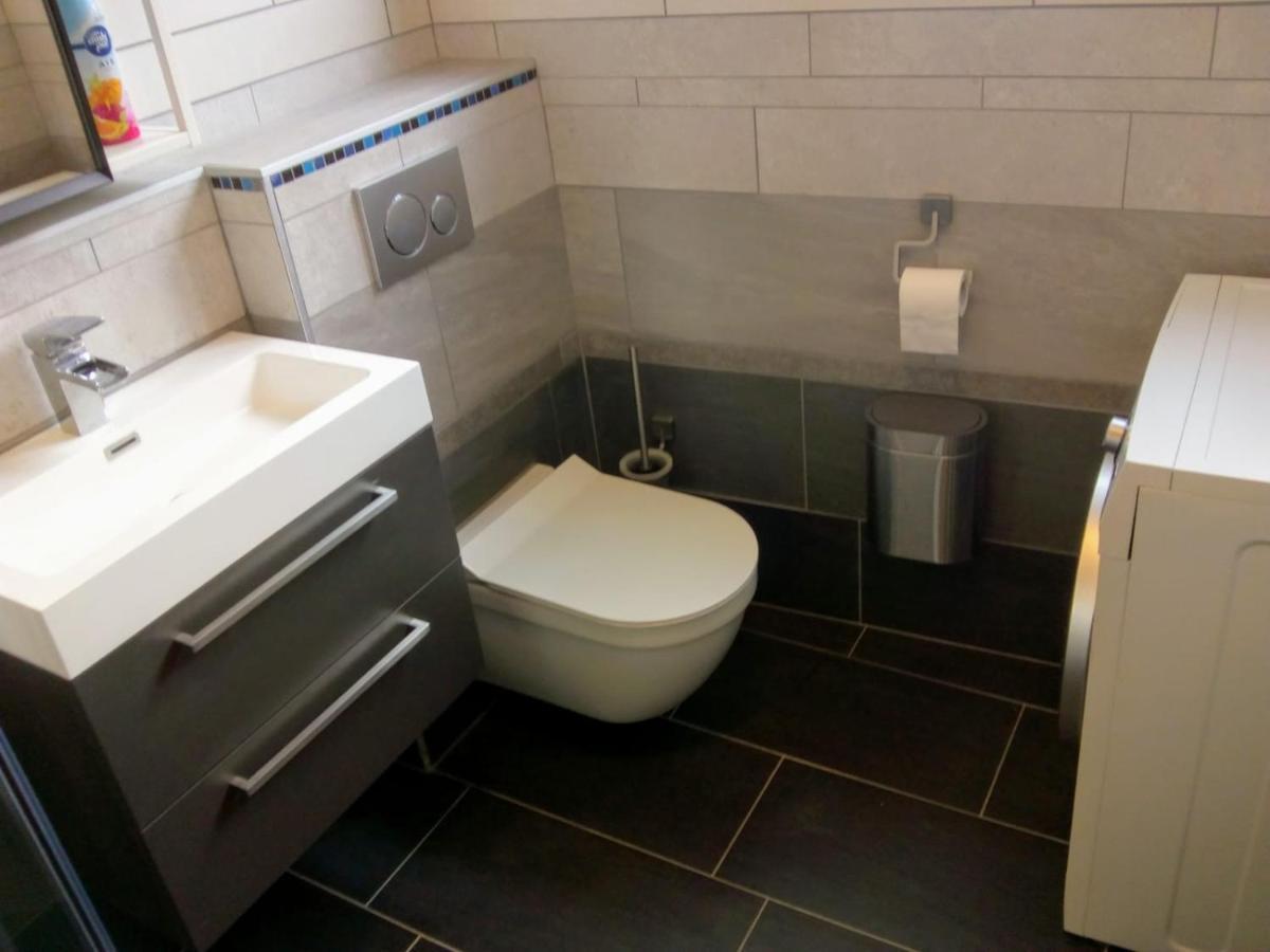 אמסטרדם Aldo, Not For Parties, Not A Hotel, Room With Shared Bathroom, No Kitchen מראה חיצוני תמונה